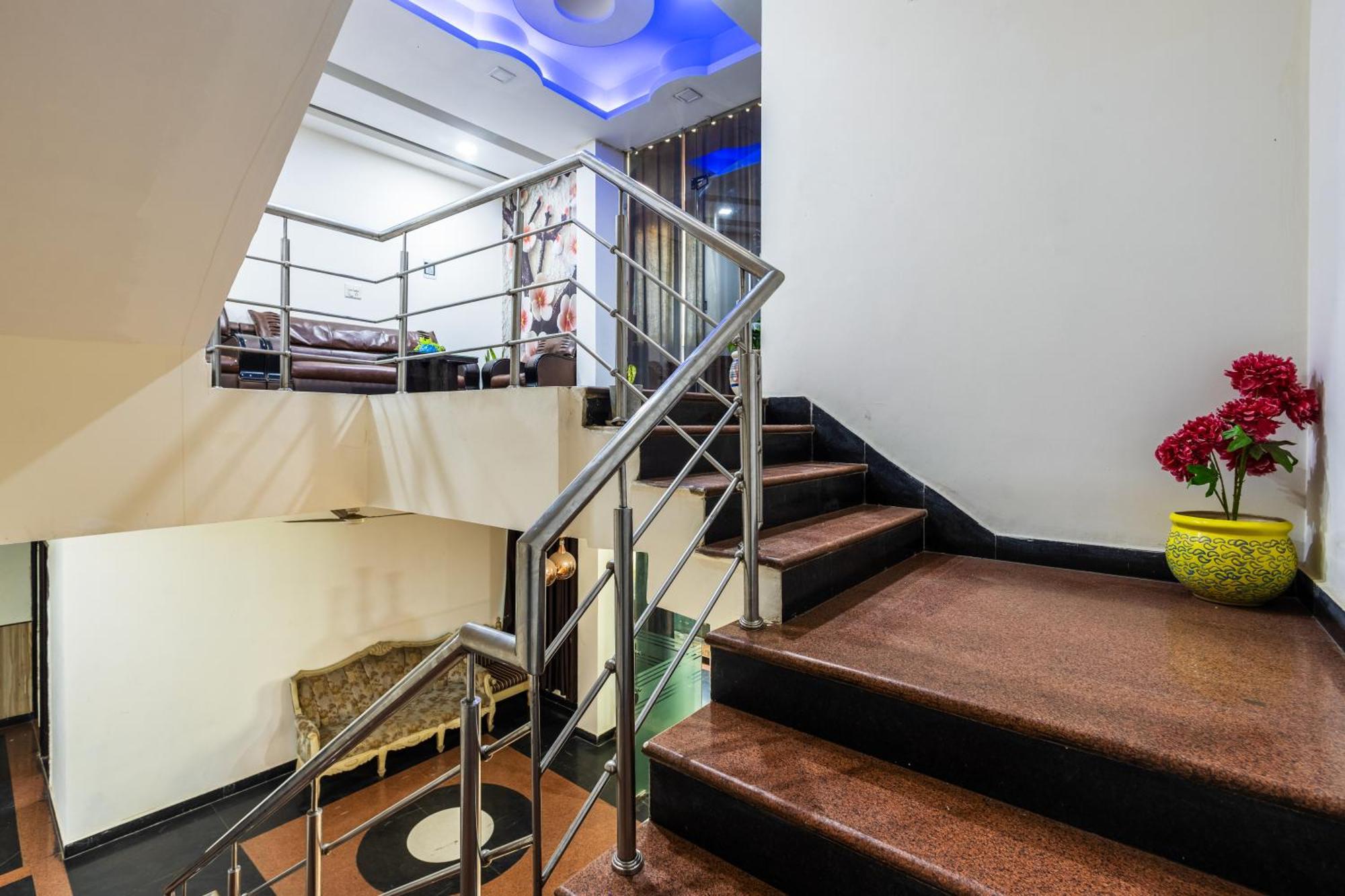 Kabul Hotel By Nexhub Palace - Medanta Gurgáon Kültér fotó