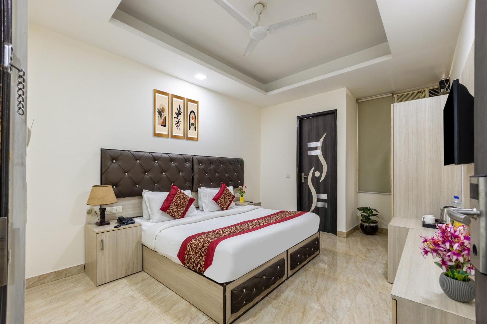 Kabul Hotel By Nexhub Palace - Medanta Gurgáon Kültér fotó