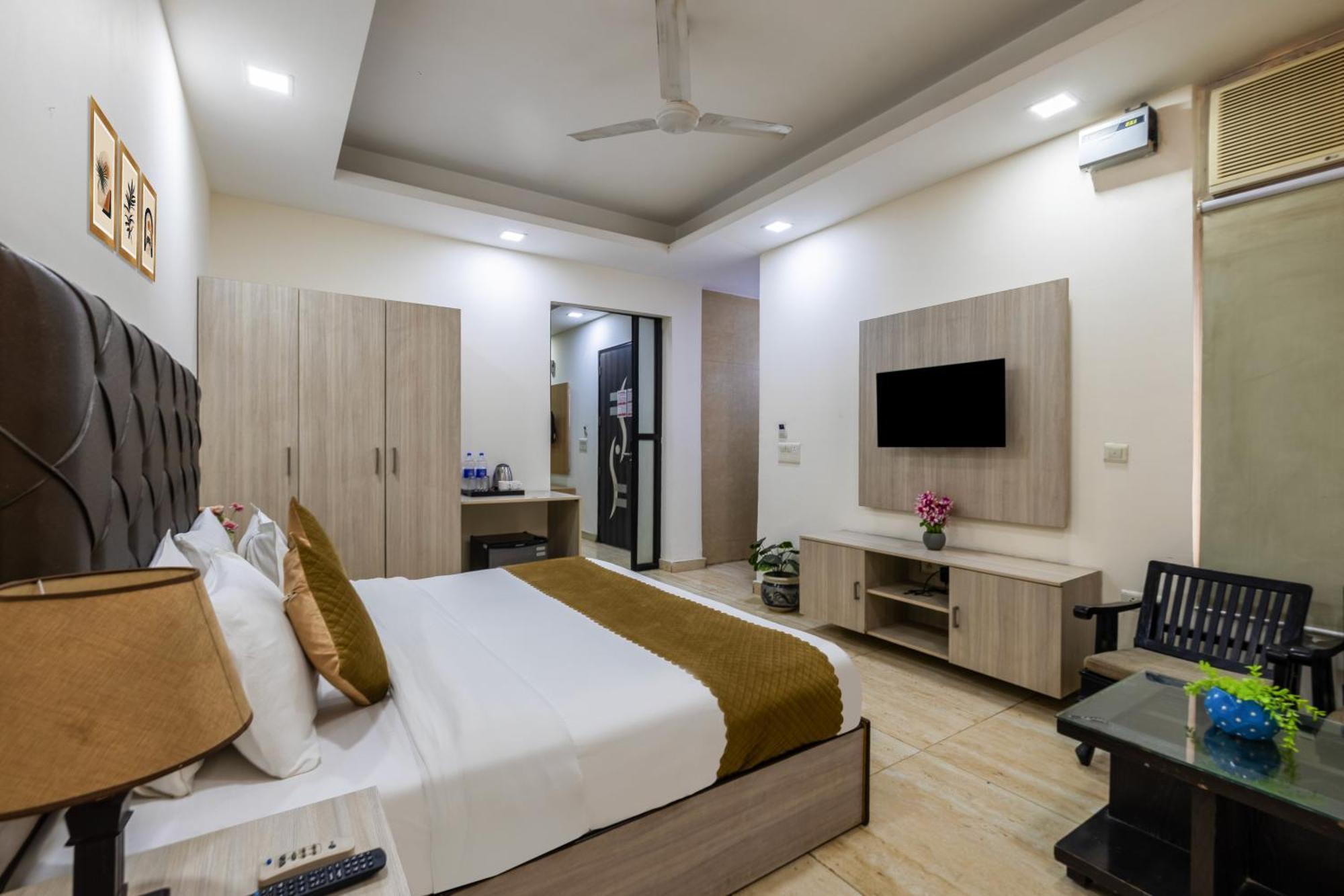 Kabul Hotel By Nexhub Palace - Medanta Gurgáon Kültér fotó