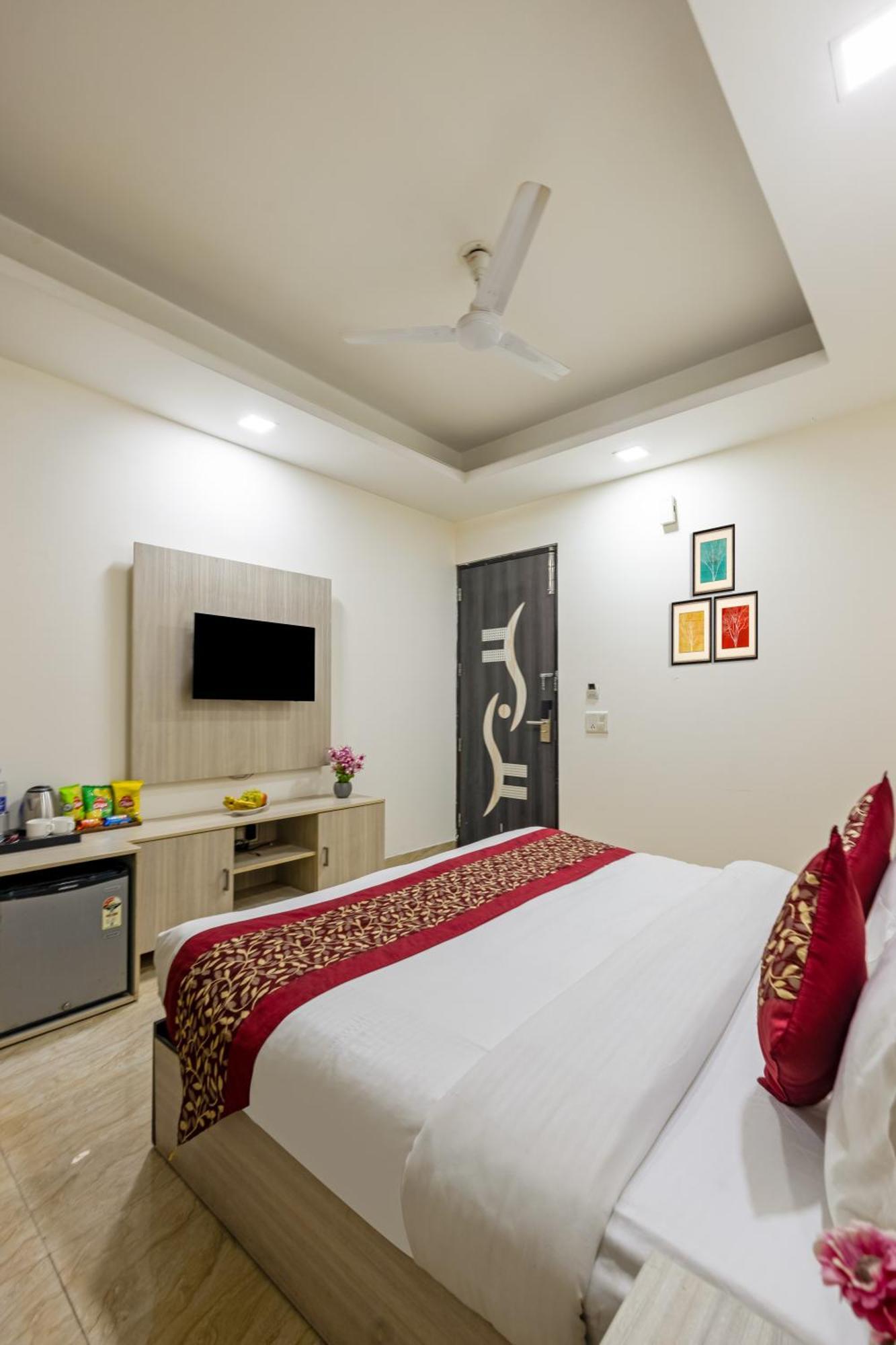 Kabul Hotel By Nexhub Palace - Medanta Gurgáon Kültér fotó